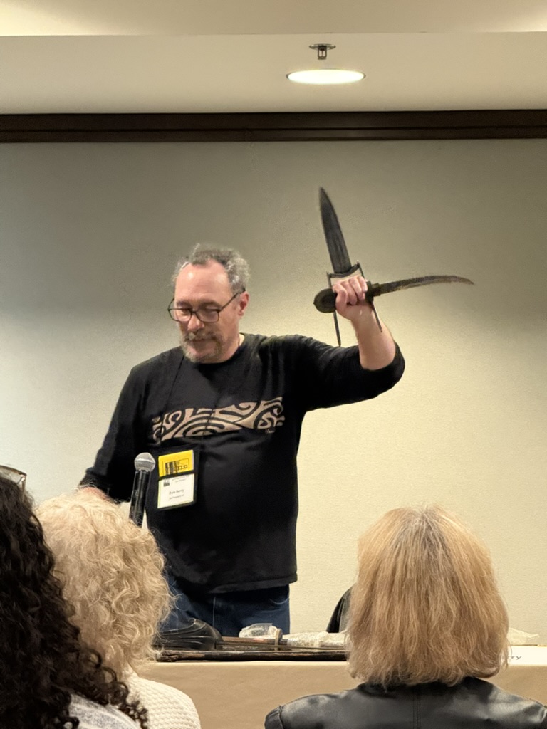 Dale using two blades at once